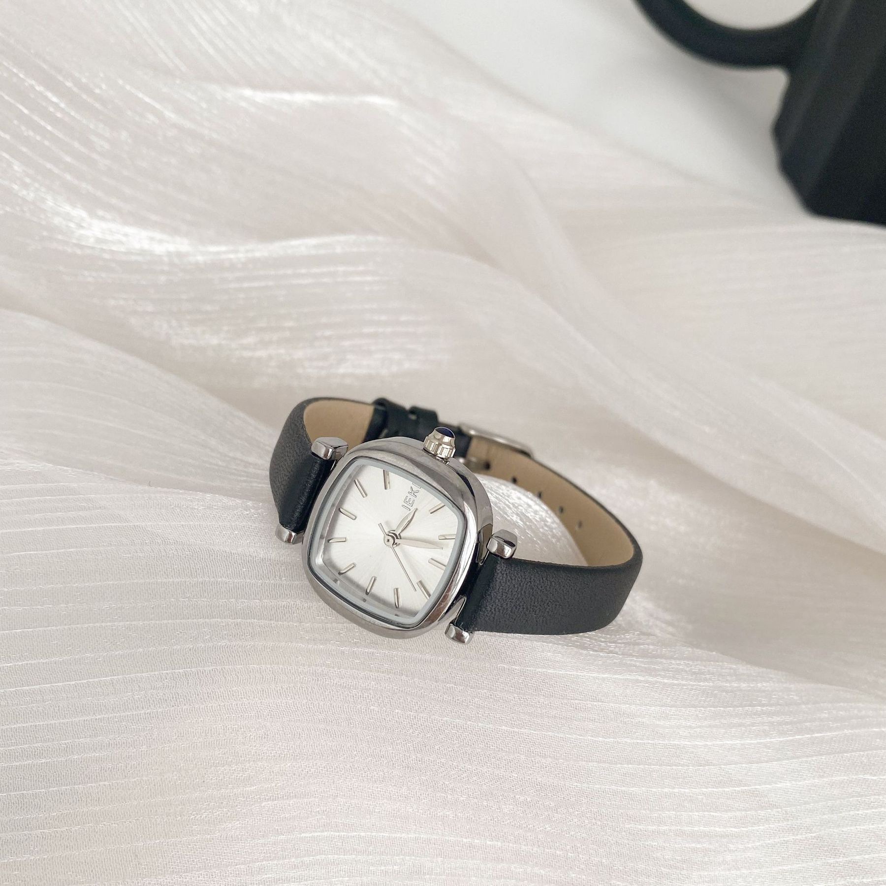 IEKE Watch – Beapartofyourtime